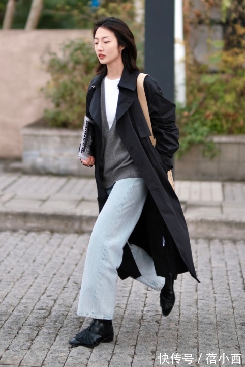 大长腿 收起你的卫衣!瞧今年早春流行的“长风衣”,这样搭配回头率100%