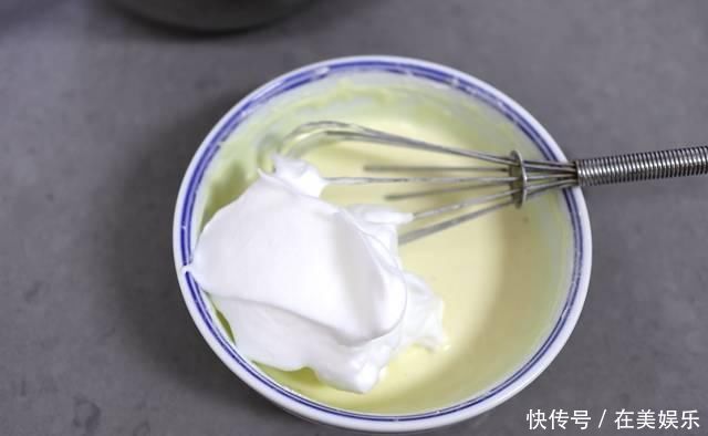 人气焦糖乳酪布丁烧,1杯甜点3个口感,冷藏后的口感赛过冰淇淋