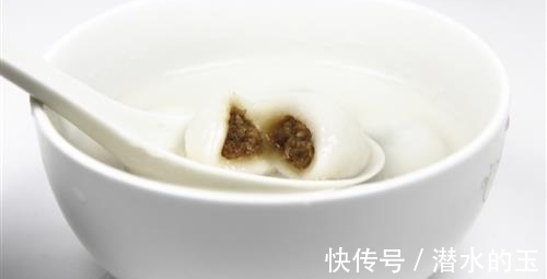 寓意|一年之计在于初,按照传统,大年初一早上应该吃这些