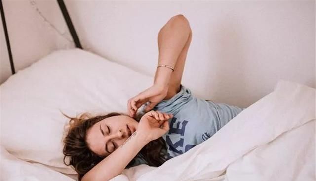 夏雨|怀孕后睡个好觉真是太难了,掌握这3种睡姿,孕妈一觉睡到大天亮