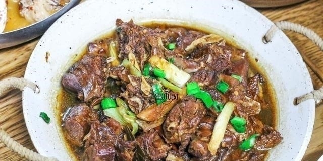 请亲戚来家里吃饭,我做了8菜1汤,有2道菜9成人都没吃过