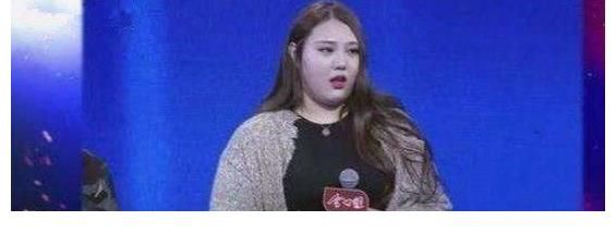 非诚勿扰：200斤女孩遭全场灭灯，离场时扬言：让灭灯的后悔！
