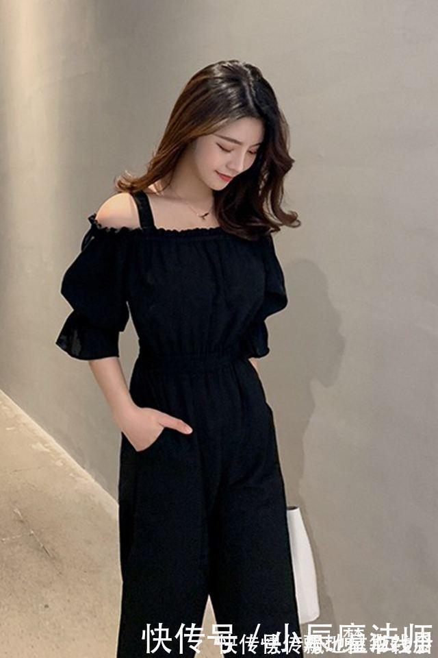 高雅 街头美女的另类穿搭,把狐尾当吊带,展现“连体裤”的秘密