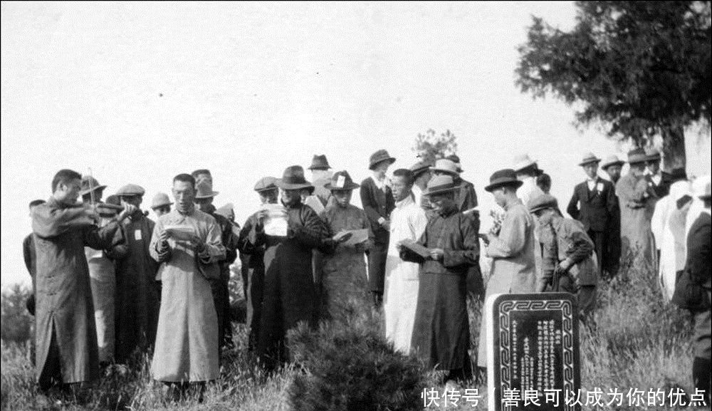 1920年代燕京大学师生合影照，中外成员合影与植树节师生合影