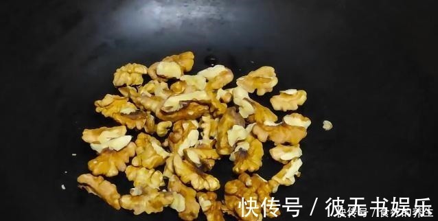 牛奶|早餐吃它，胜过喝豆浆牛奶，维生素钙极高，做一次吃半月！