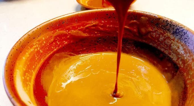 稀释芝麻酱，用水还是用油？弄错了，芝麻酱不香，不细腻也不顺滑