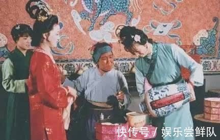 周瑞@红楼梦中神秘的刘姥姥:她精通上流社会交际,绝不是简单的穷婆子