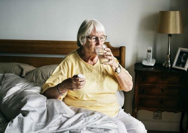 饮料|长期血糖高的人,身体没有4种“表现”,恭喜你,糖尿病没找上你