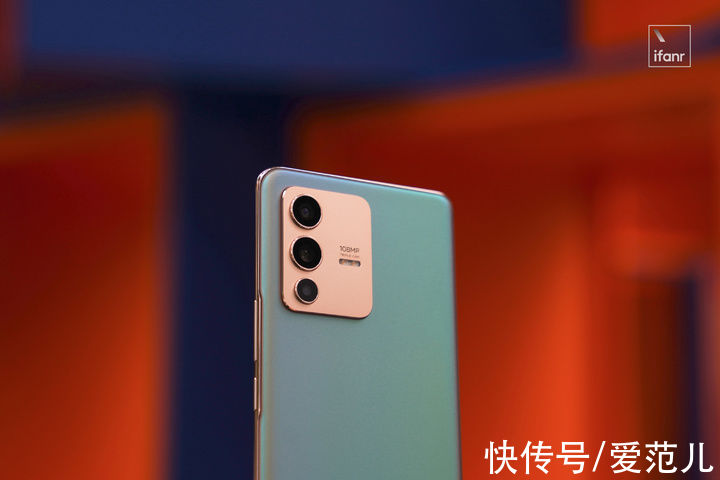 暖金|vivo S12 Pro 图赏：vivo 最薄的曲面屏手机，不止擅长自拍