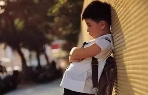 小学生|小学生被罚写检讨,字里行间看似真诚反省,班主任认真你就输了