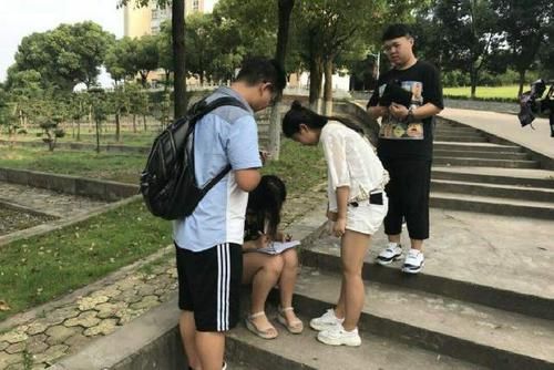 普通人如何进入高质量的圈子？情商高的聪明人会这样做