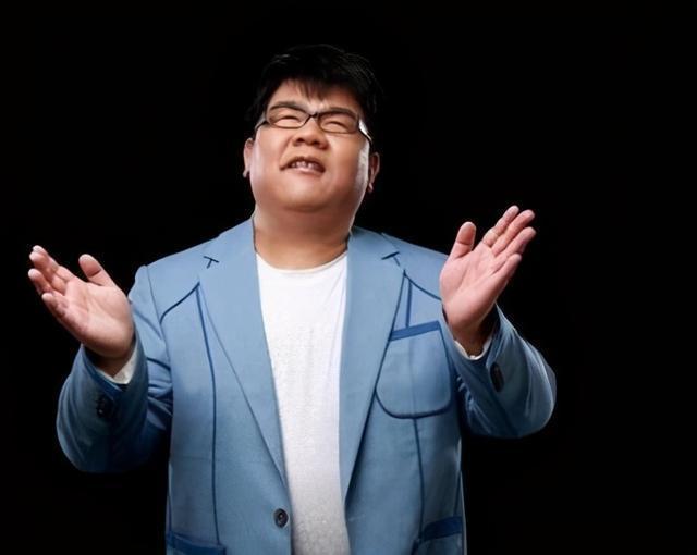 还记得《星光大道》盲人歌手杨光吗?耍大牌,怼朱之文今怎样了?