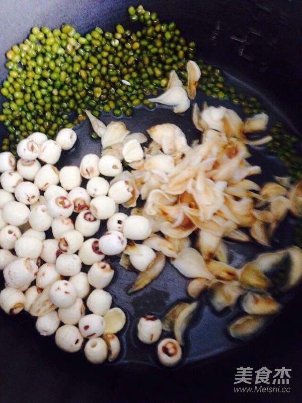 美容养颜|绝配莲子搭档!养胃降火美容养颜,滋润胃黏膜,胃不好多食用!