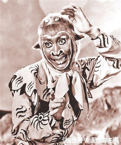 孙悟空#中国唯一有两张身份证的人,家族四代只干一件事,如今却备受争议