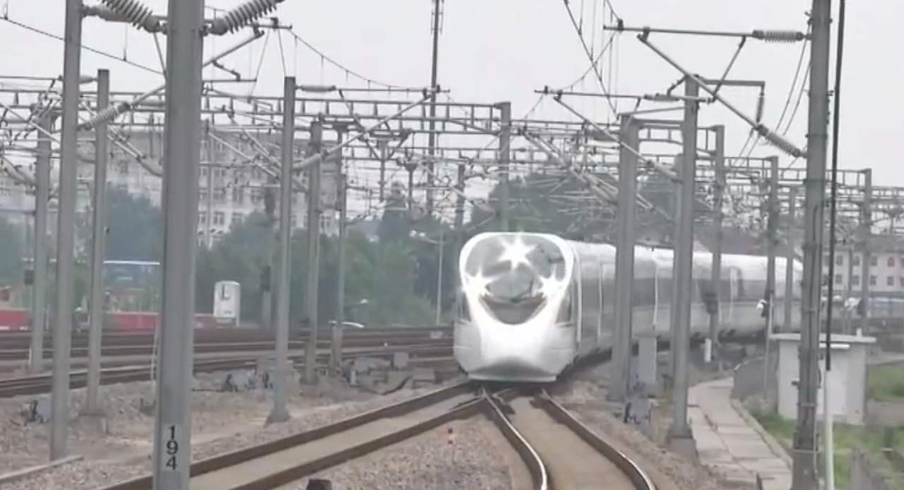 中国最牛的祖坟,一共出了16位皇帝,连高铁都要给它让路!