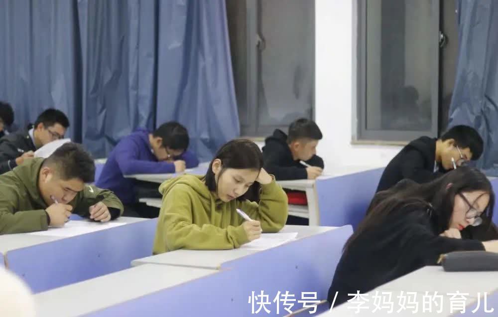 父亲|如果父亲是公务员,母亲是老师,孩子多半会是学霸,为什么?