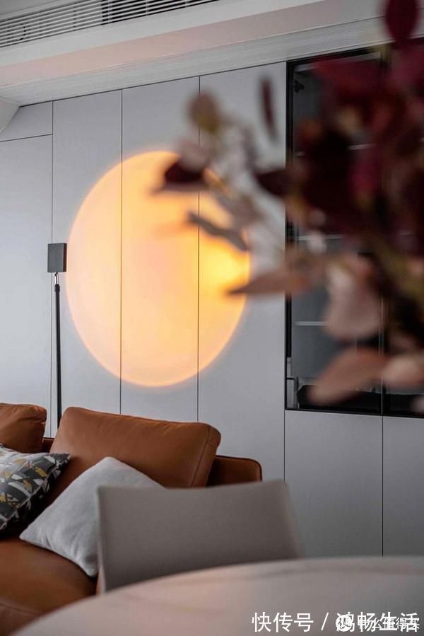 背景墙|越来越多人沙发不靠墙,往前挪动50cm,效果不是一般的大气、实用