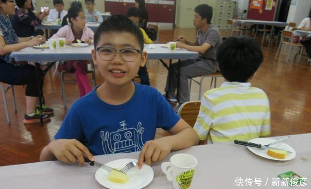 零食|''老师说,吃饭慢就去厕所吃'',宝妈无脏话回怼老师,句句扎心