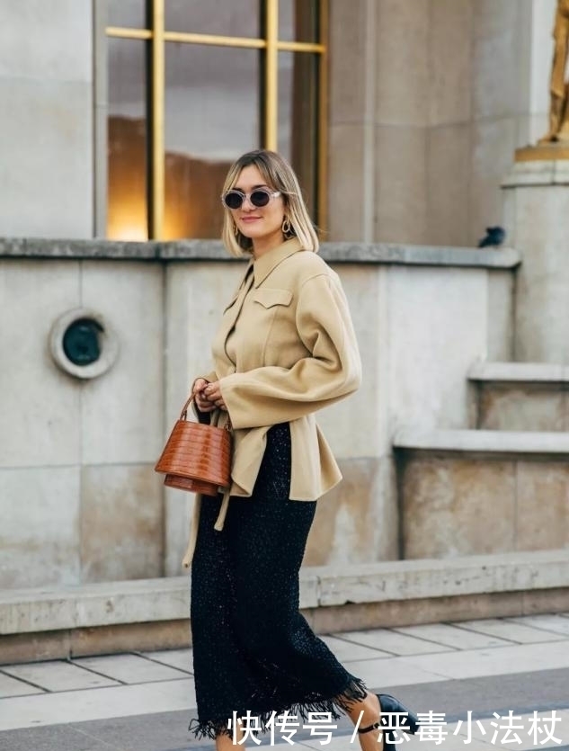 配色|不懂驼色怎么穿出高级?它的最美“配色”在此,优雅时髦精最爱