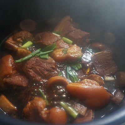 杏鲍菇烧肉无油炸原汁原味更健康