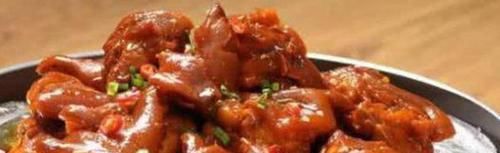 养花用“这渣渣”，经济实用不伤花根，效果比化肥都持久