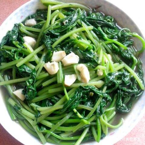 江仔|红薯叶好吃,却不能乱吃,吃红薯叶有1大禁忌,还有人傻傻不清楚