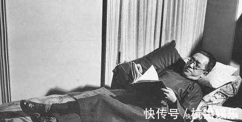 书目|胡适为清华学生开列最低限度的国学书目,徐志摩看了自叹不如