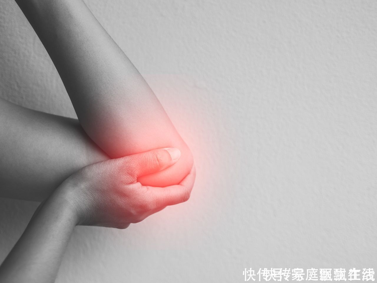 牵扯性|骨头疼痛是怎么回事?关于它的6大症状,早辨别早治疗