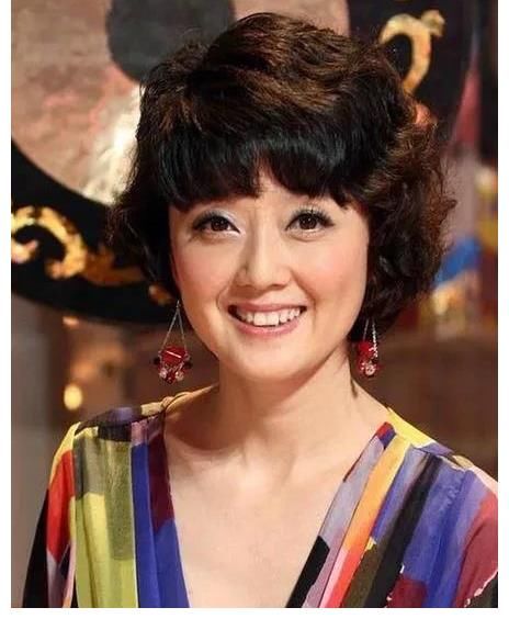 上海主持人纷纷自曝主持时出错糗事，程雷周瑾等出错瞬间