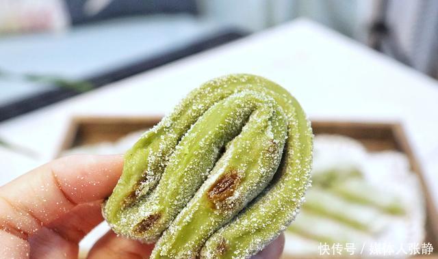 牛奶|1袋牛奶,1勺糯米粉,一搅一蒸,颜值高糯叽叽,一口一口超满足