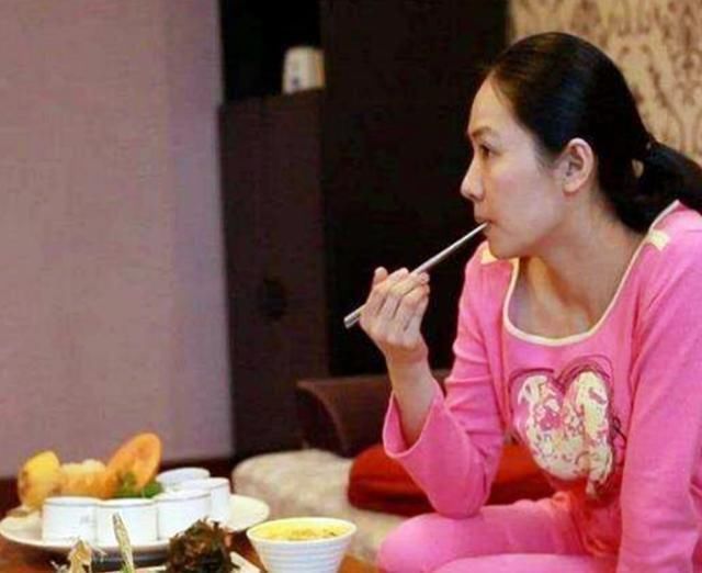 当心|产后恢复太重要,坐月子就别吃这4类食物,当心留下月子病