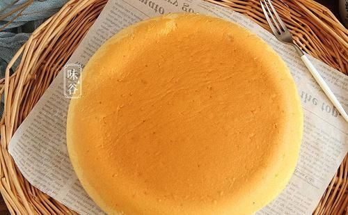 蛋清|我们可以在家自己做,取4个鸡蛋,做出来的蛋糕不塌陷不回缩,细腻又松软