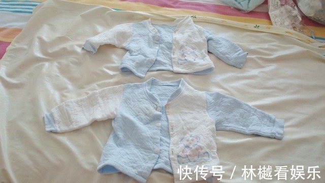 产房|孕妇怀四胞胎以为是儿子,结果生四个女儿,爸爸产房外手舞足蹈