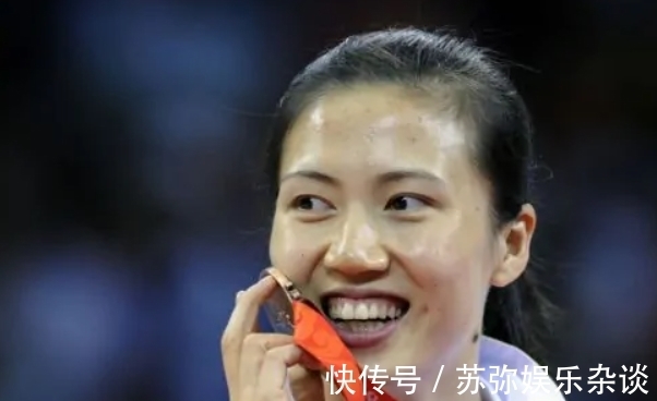 中国男排|“中国女排”周苏红:再婚后不忘照顾瘫痪前夫,你就是我的亲弟弟