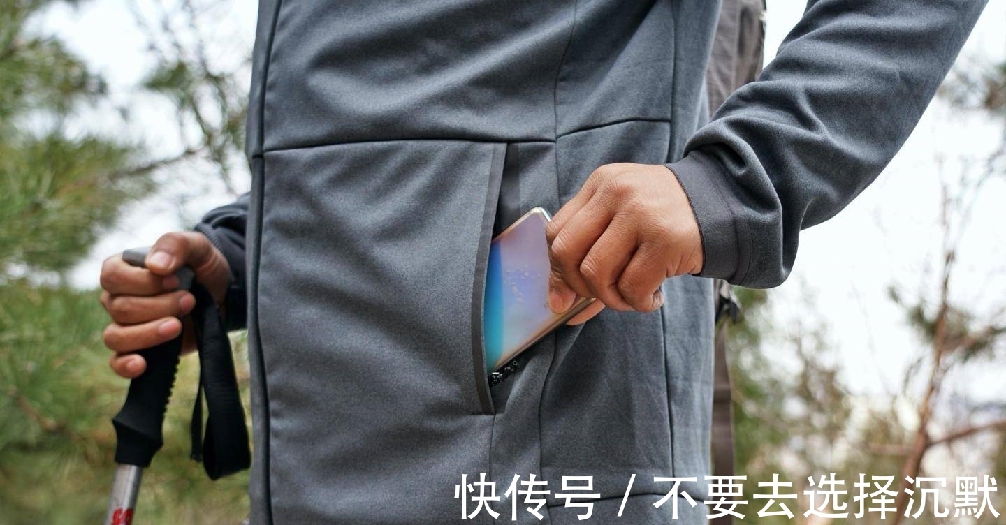 adidas 户外服饰的颜值担当,adidas TERREX连帽夹克外套上手体验