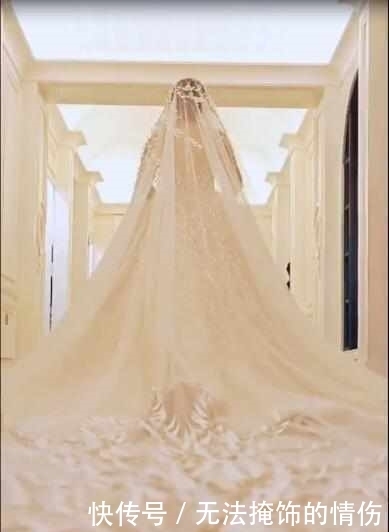 头纱|“土豪新娘”花10万拍婚纱照,头纱掀开的瞬间,网友:不值得