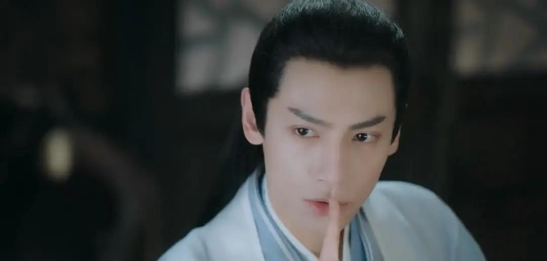 若是这缘躲不过,何必又挣脱,是爱皆折磨——陆虎、周深《缘落》