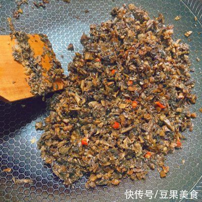 上桌前不被看好的家常版梅菜扣肉，吃完却逆风翻盘