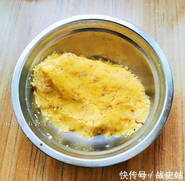 低筋面粉|给老妈做小时候爱吃的零食,咸香酥脆,尝一块不够,还得再来两块