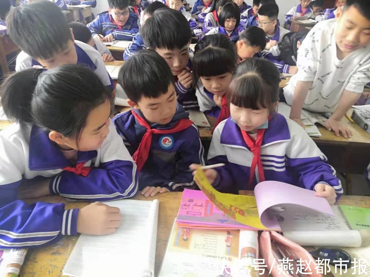 高爱霞|河间市曙光小学：自制英语手工绘本绘出魅力课堂