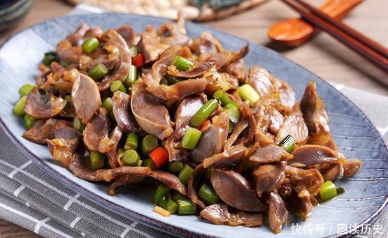 特别鲜美入味的开胃菜,酸辣解腻超下饭,家人都说好吃得不得了!