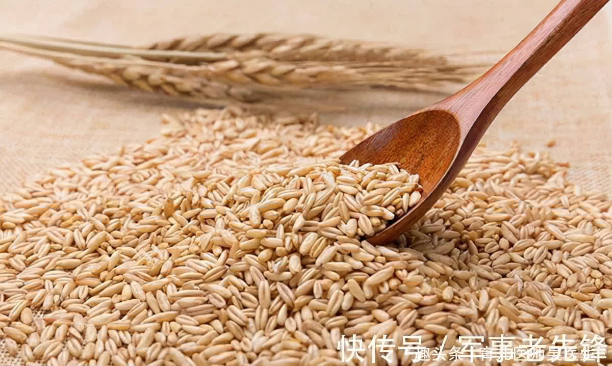 胆固醇|秋天都爱美,多吃三种食物,补血养颜,增加免疫力,吃了气色年轻