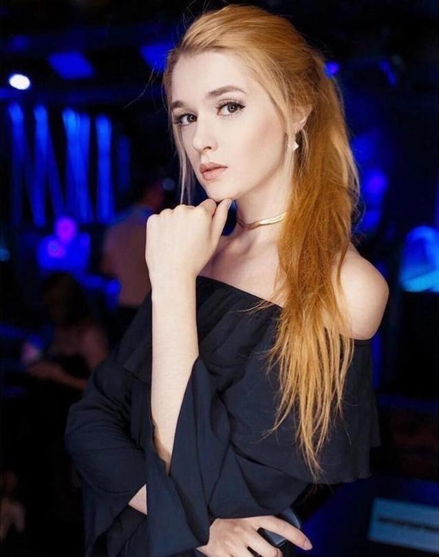 俄罗斯喀山|俄罗斯排球女神,皮肤白皙美过惠若琪,因这一点退役,成知名模特