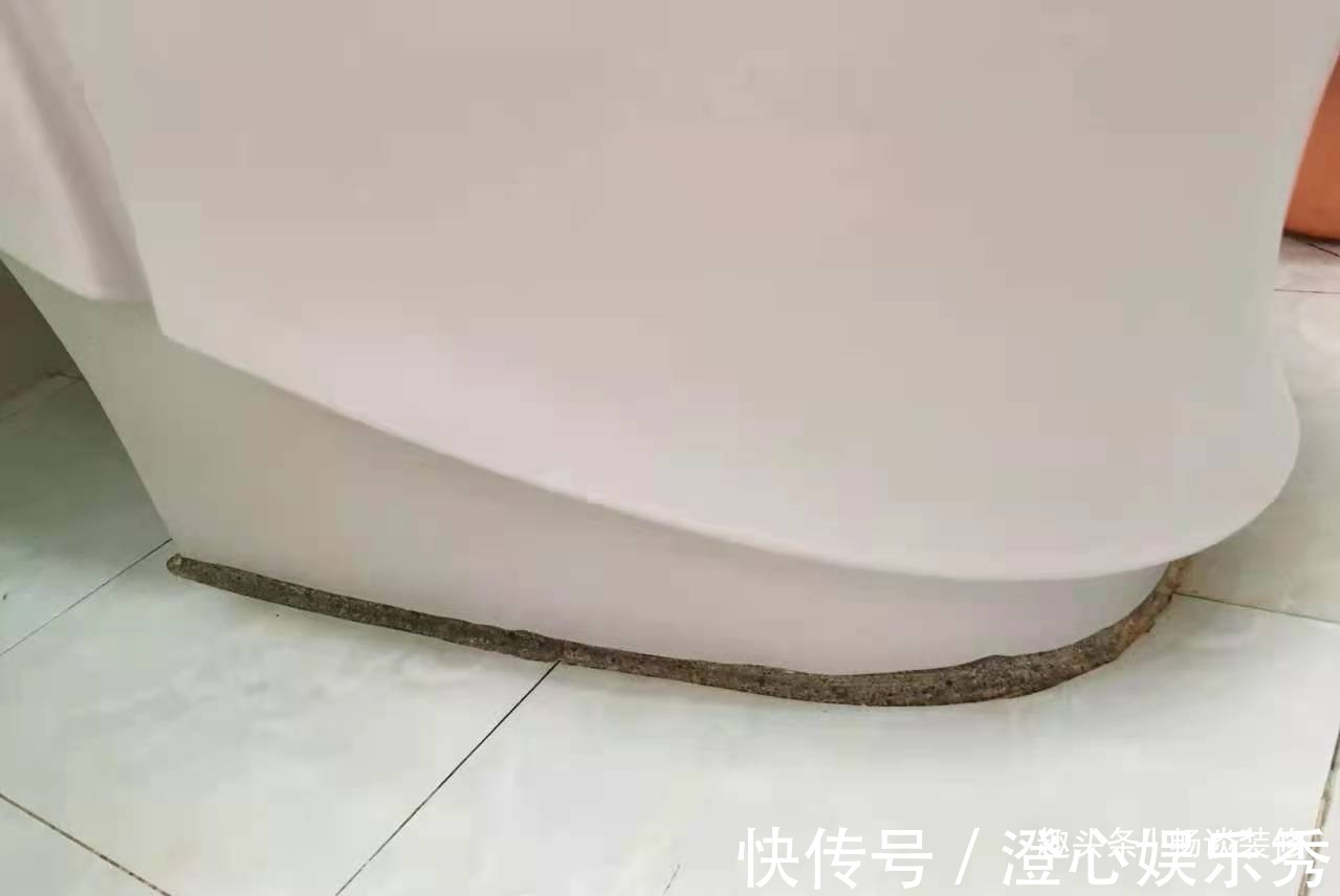 妙招|马桶脏了别费力刷,学会小妙招污垢清除一点都不费劲,轻松做懒人