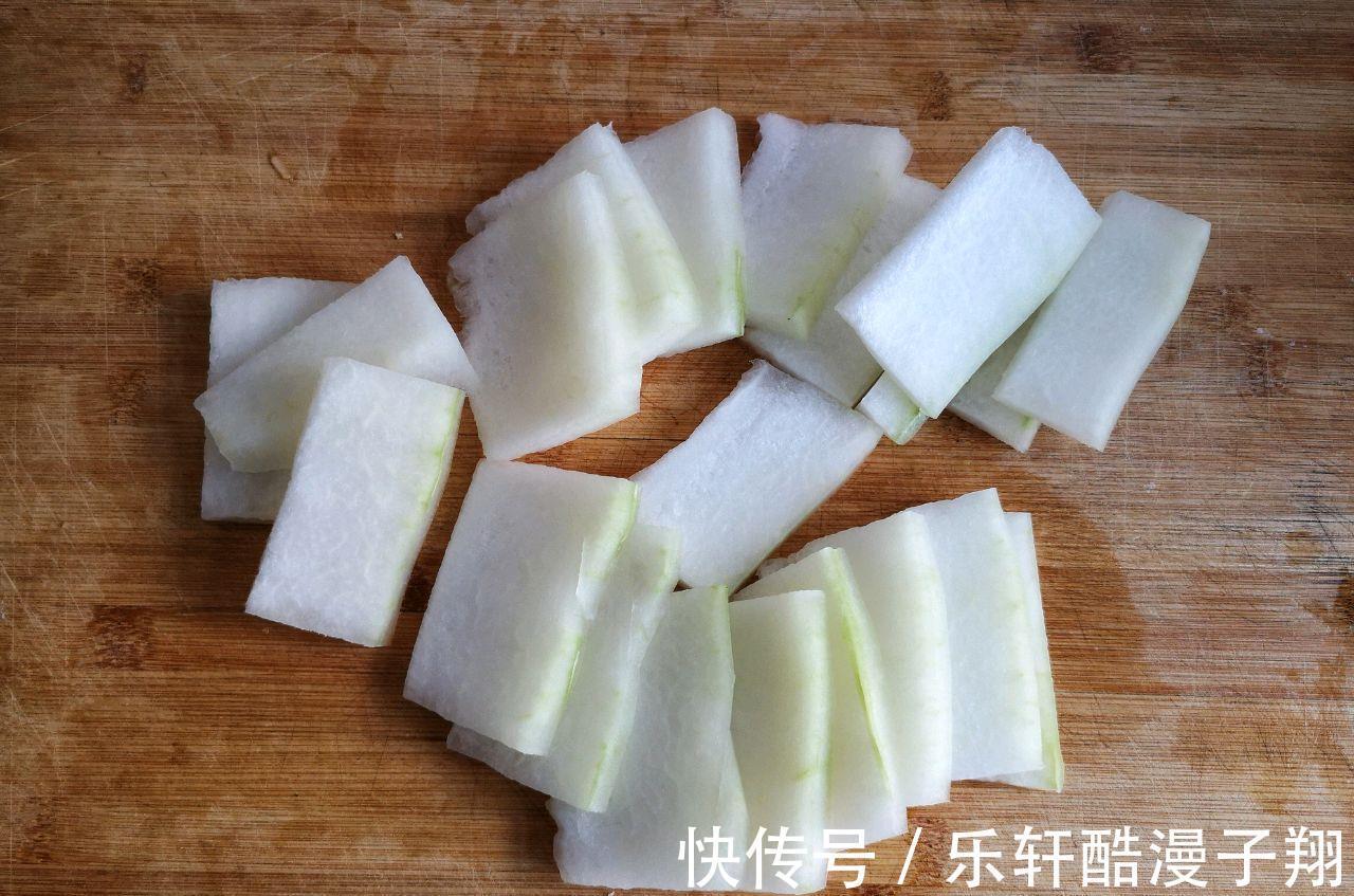 营养健康|清淡可口，营养健康的冬瓜丸子汤，真的不来一碗吗