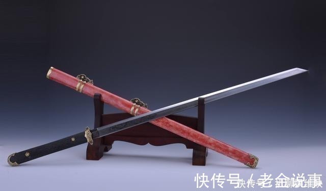苍玉!同为唐代冷兵器, 唐刀刚猛如硬汉, 唐剑却如窈窕淑女!