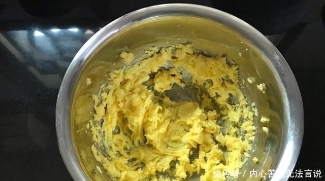 蛋黄液|烘焙入门级小饼干，上手简单，健康无添加，一口一个酥掉渣，真香