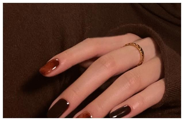 美甲|来改变一些刻板印象!男孩子做美甲怎么了?