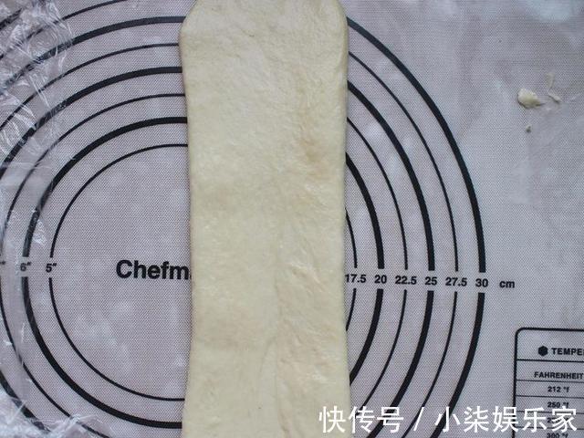 想要面包做得好，几个小诀窍要记住，松软又美味