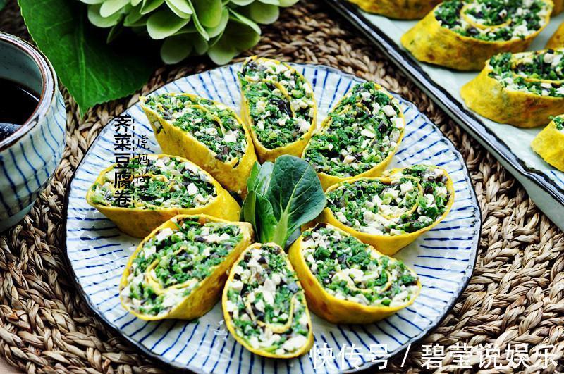 荠菜新吃法，卷起来蒸5分钟，清鲜软嫩，一口一个吃不停